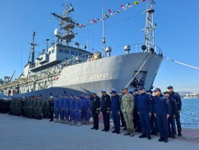 Военни кораби ще търсят мини до бреговете на България