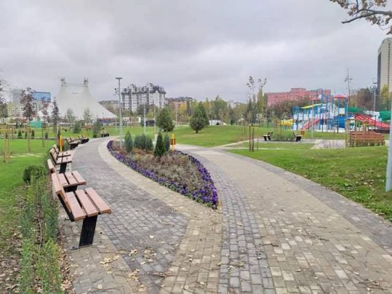   Първият аквапарк на София е готов