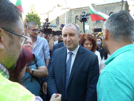 Протести за демокрация