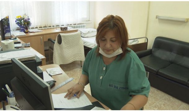 Без пари за медиците на първа линия срещу COVID-19 в Поморие 