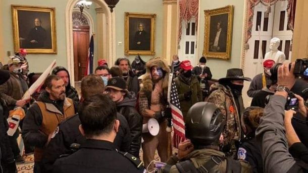 Протестът влезе в US парламента