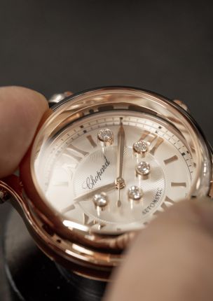 Chopard пуска часовник с "танцуващи" диаманти