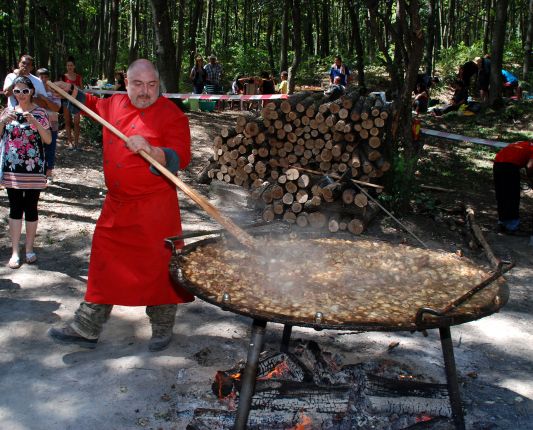 Исперих - народен събор "Сборяново"