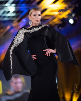   Иван Донев с най-високото признание за мода в Емирите