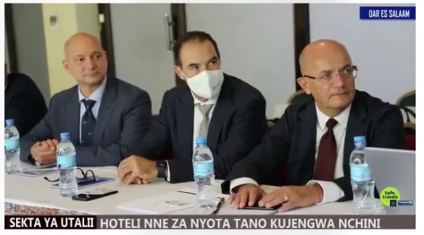 Какво прави Ангелкова със Златев в Танзания?