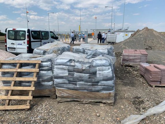 Снимки на недовършени обекти по трасето на газовата връзка