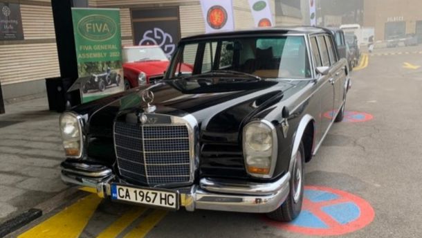  Световен конгрес за ретроавтомобили в Маринела, звезда е Пулманът на Т. Живков