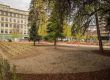 350 рози в обновената градина пред Рила