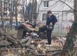 Депутат окастри дървета пред старчески дом