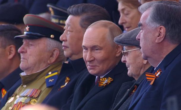  Русия празнува 80-годишнината от победата над нацистка Германия