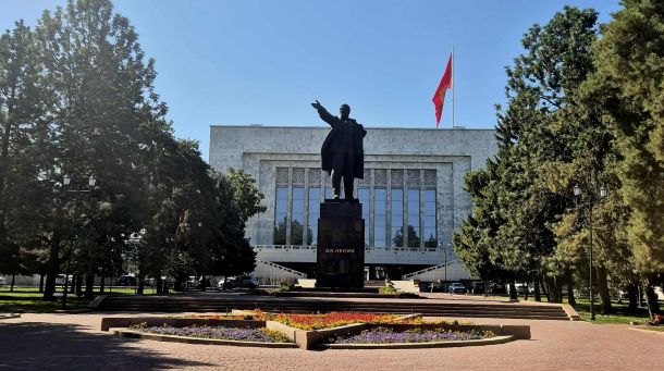 Отвоювалият 100% златото си от канадците Киргизстан тръгва по пътя на просперитета