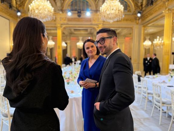  Сорос-син с Макрон в Елисейския дворец: ФОТОГАЛЕРИЯ НА НОЩТА 