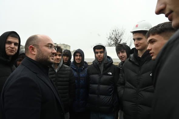   Правосъдният министър и Фандъкова откриха най-модерния спортен комплекс в София