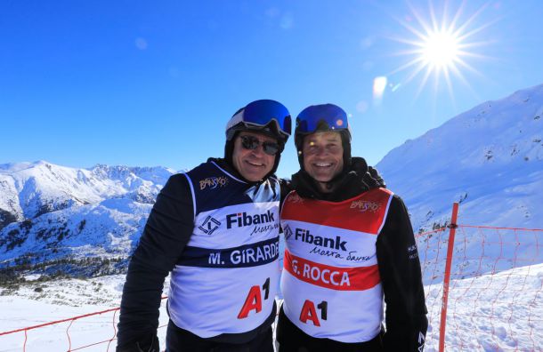 Световни ски легенди премериха сили на откриването на сезона в Банско