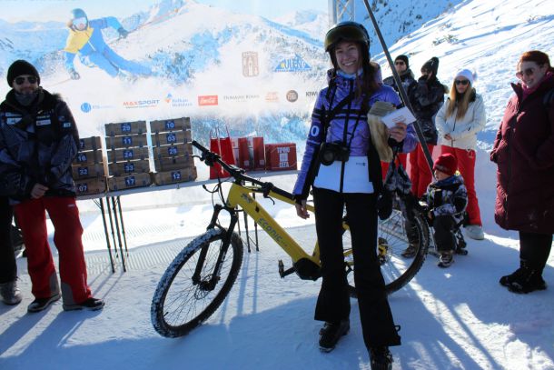 Световни ски легенди премериха сили на откриването на сезона в Банско