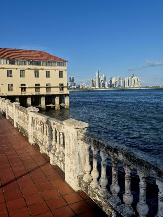 Панама като Турция на 2 континента:Защо шапката всъщност е еквадорска, Каналът, Ф. Гери и още 