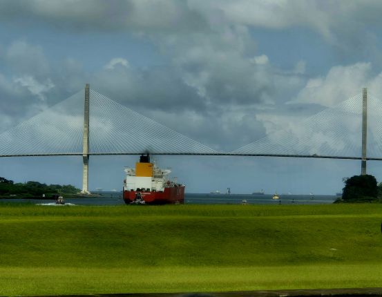 Панама като Турция на 2 континента:Защо шапката всъщност е еквадорска, Каналът, Ф. Гери и още 