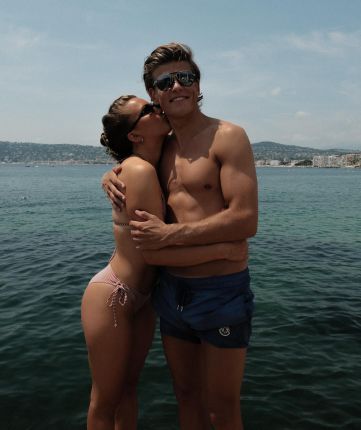 От затвора до Кан: Кралят на зимните олимпиади Клаебо извън ски-бягането