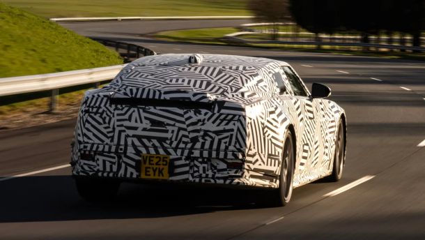 Новият Jaguar GT: конкурент на Porsche и Bentley 