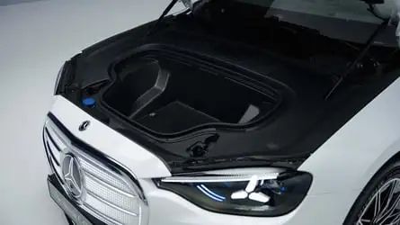 Mercedes-Benz C-Class Electric: Ултра бързо зареждане 