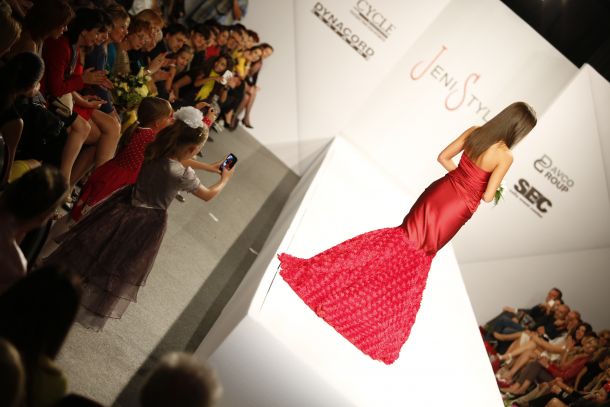 Ревю на Жени Живкова 2013