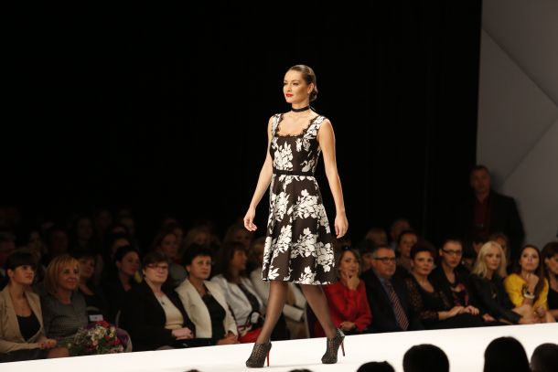 Ревю на Жени Живкова 2013