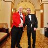 Стоматологът на богатите и известните д-р Смилен Смилов с церемониал майстора Алан Маят два пъти рекордьор на Гинес