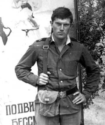 Снимки на известни политици на младини