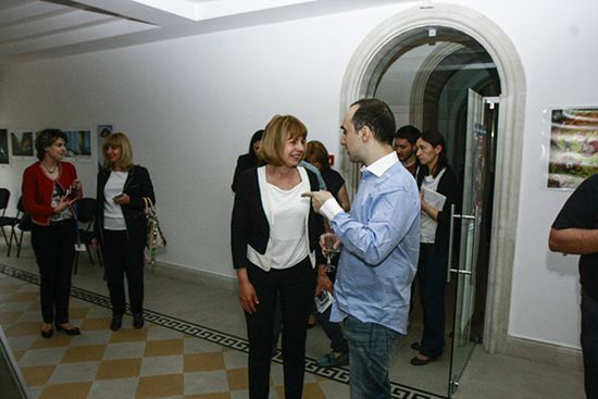 Кметът на София Йорданка Фандъкова откри изложбата посветена на бомбардировките от Втората световна