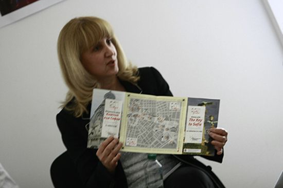 Кметът на София Йорданка Фандъкова откри изложбата посветена на бомбардировките от Втората световна