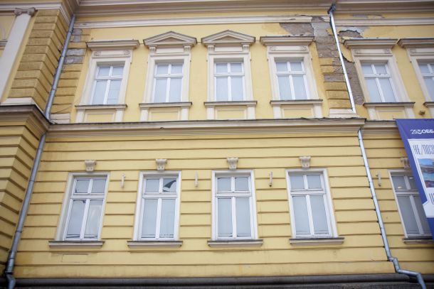 Дворецът се рути след ремонта за 3,6 млн.лв. на Вежди