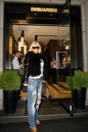  DSQUARED2 с първи бутик в София