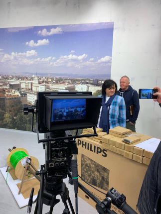   Нинова се срещна с екипа на телевизията на БСП
