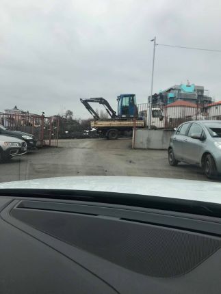  УЛ.ВЪЛШЕБНО БИЛЕ СИ ИМА БОЛКИ ОТ МРЪСНИ СТРОИТЕЛИ