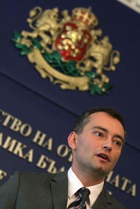 Николай Младенов