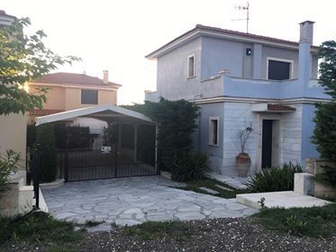 Депутат на ГЕРБ засенчи Цветанов с десетки имоти за милиони в България и Гърция 