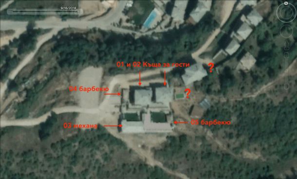    ГЕРБ-депутат построил къщи за гости върху общински път