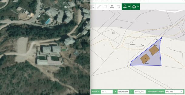    ГЕРБ-депутат построил къщи за гости върху общински път