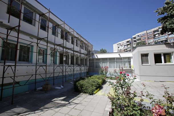 100 нови детски градини, 16 нови училища в София, 76 млн. годишно за образованието