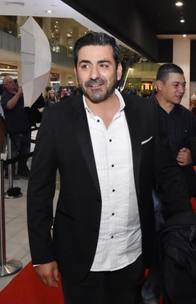 Дамите от Писма от Антарктида ослепителни на премиерата