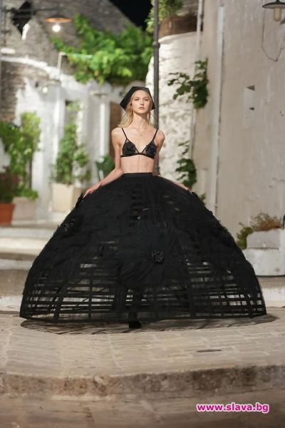 21-годишната Валерия Булдини е новата модна звезда