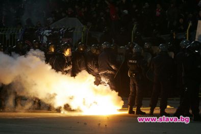 Фенски бой пред дискотека заради ЦСКА и Левски