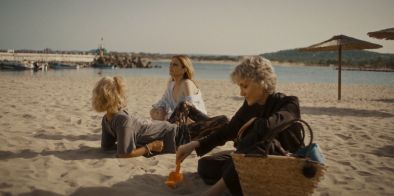 Нови истини и трудни решения в третия епизод на сериала на БНТ „Те, вълните“