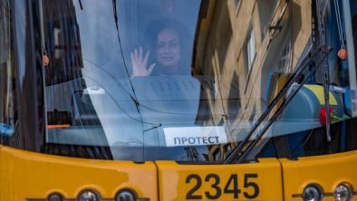 Миналата година се борихме да има нощен транспорт. Тази - да има дневен: Лаф на деня