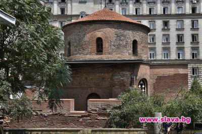 slava.bg : Ротондата 'Свети Георги' от 4-и век е най-старата действаща християнска църква в Европа